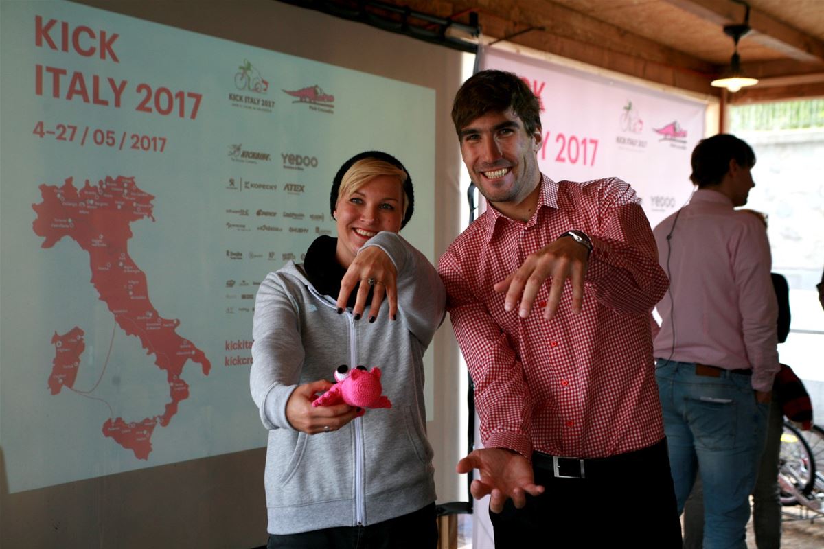 Dagmar Herrmannová ředitelka Pink Crocodile School a ambasador akce Kick Crocodile olympijský vítěz David Svoboda