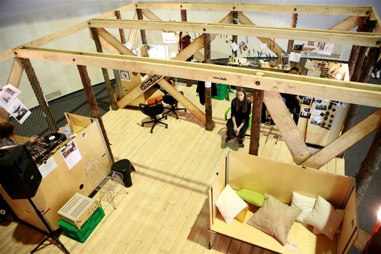 • Standard office equipment does not go down well with the young generation - the multifunctional desk Hack is meeting their demands. It can be easily converted to a sofa, a sound mixing studio, a workroom or a notice-board.