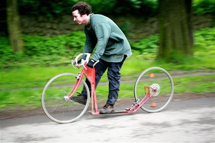 If it had not been for this man, the relay would not have taken place. The former head of the Dálava tourist club renewed the traditional scooter races in 1992. Since then he has been seeing to perfect organization of the annual event and has been taking part in the race, of course.  