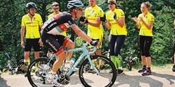 Finally! Tour de France athletes are passing us.