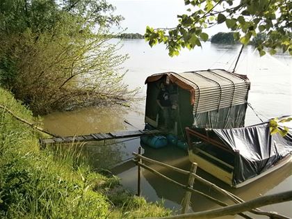 The fish shed on the pontoons served as a dormitory for David.