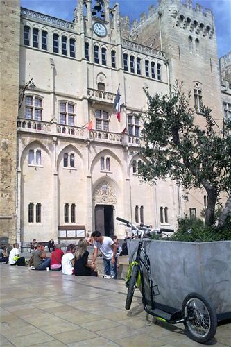 The town-hall of Narbonne is worth seeing. 