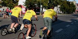 The Yedoo team that was strongly represented at Grand Prix Říčany is easily recognizable during the race, since all its members wear glaring yellow T-shirts with a message saying: “Já Yedoo!” (I Do Yedoo!).