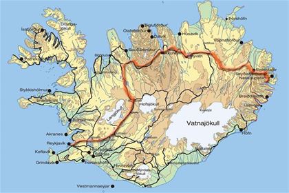 The map of Iceland with the marked track of the expedition. In order to travel the distance of 800 km in the originally planned 16 days, they rode at least 9 hours per day.