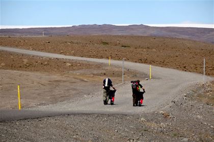 The stony wasteland extending to the horizon – that is the landscape along the legendary route No. F35, which is – as well as all the inland roads - passable only in summer.