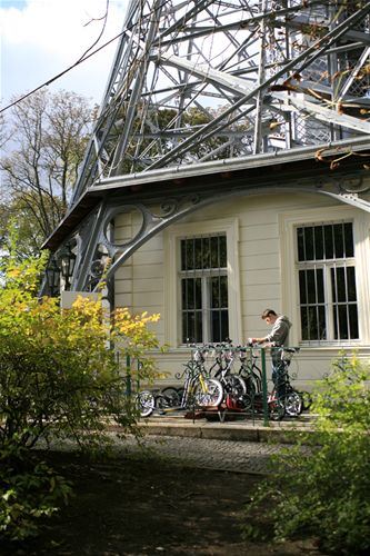 At Prague Petřín, you will find the rental shop at the entrance of the lookout tower.