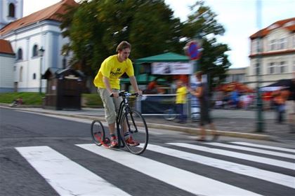 Vyhrál Martin Melichar na zapůjčeném prototypu nejnovějšího modelu sportovní koloběžky Yedoo.