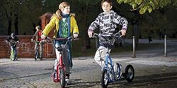 Safe scooter, model Wzoom, for restless school kids age 6 and older.