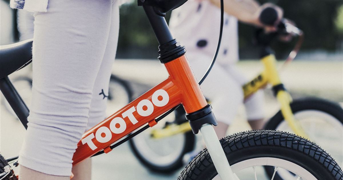 Как выбрать беговел. Беговел FIRSTBIKE. Беговел Yedoo too too (лайм). Беговел Yedoo one too Lime. Yedoo too too сиденье для беговела.