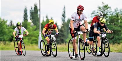 Rollo League (scooter league competition) consists of five weekend rounds. Competitors will complete in one long race of 21 or more kilometres and a shorter time trial, criterium or sprint over two days. For more information, visit ceskykolobeh.cz.