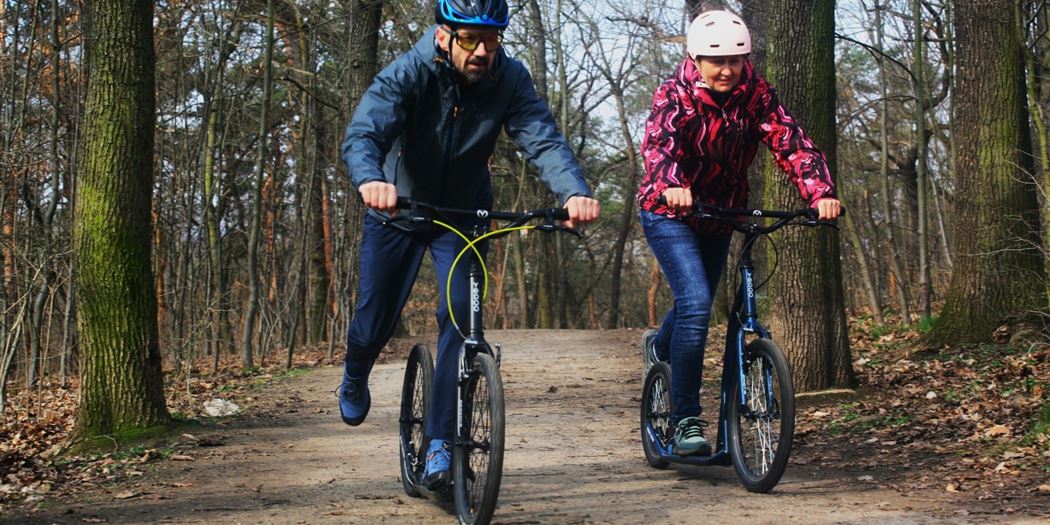 Jízda na koloběžce kombinuje aerobní a balanční cvičení s tréninkem síly a reaktivity (obratnosti) – tedy všechny složky fyzické zdatnosti, které vědci považují za základ vitality v pozdějším věku.