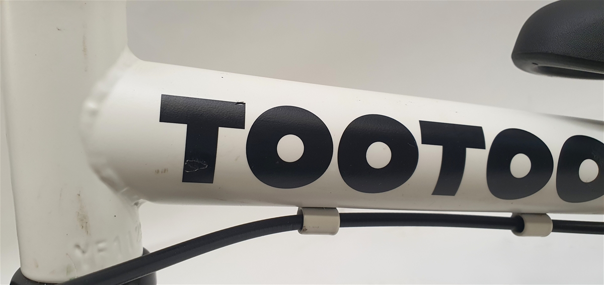 TooToo White