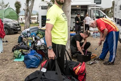  Morgens einpacken, abends auspacken, tagein, tagaus ...