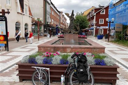 Městečko Mora, kde se každoročně koná slavný Vasův Běh na běžkách tzv. Vasaloppet.