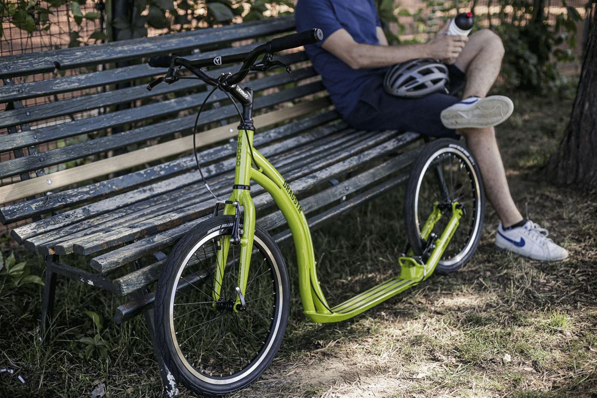 Yedoo Dragstr scooter with screwed headset