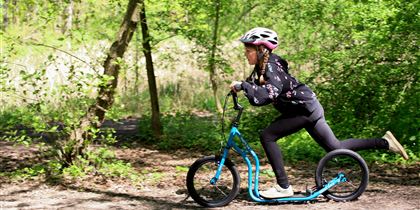 Yedoo Flyck. New scooter for children from 8 to 12 years old